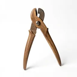 Bolt cutter