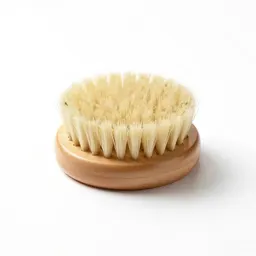 Grooming brush