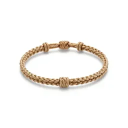 Paracord bracelet