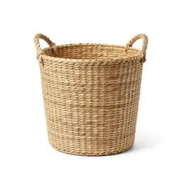 Laundry basket in seagrass