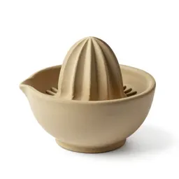 Citrus juicer