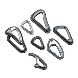 Set of climbing cams