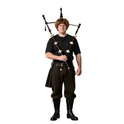 Highland piper
