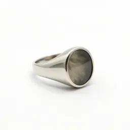 Signet ring