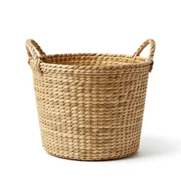Laundry basket in seagrass