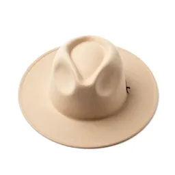 Wide-brim felt hat