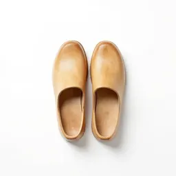 Wooden shoe last