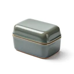 Fishing tackle box