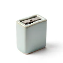 Rotary pencil sharpener