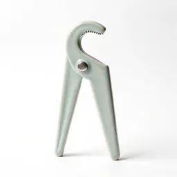 Bolt cutter