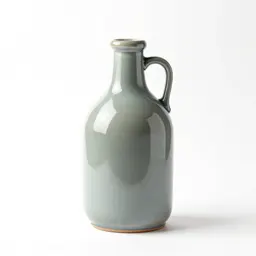 Growler with a swing top