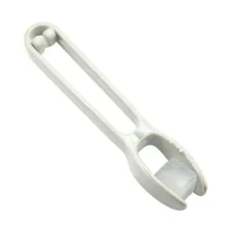 Ice tongs