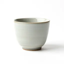 Bone-ash cup