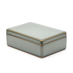 Cigar box