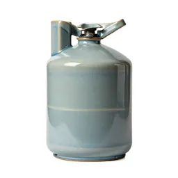Gas tank