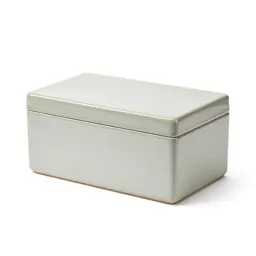Tuck box