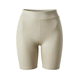 Hot pants