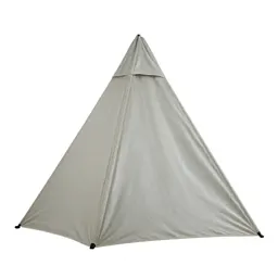 Pyramidal tent
