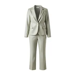 Pants suit