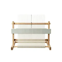 Figure loom