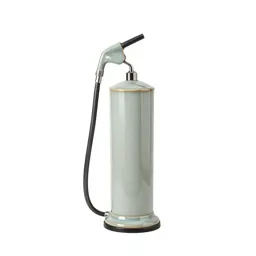 Hand pump