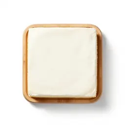 White cake