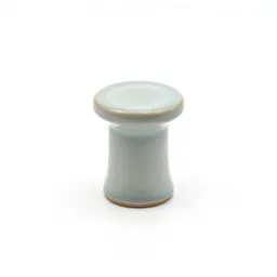 Stub nail