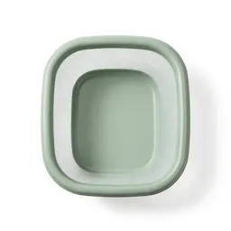 Bassinet on a stand