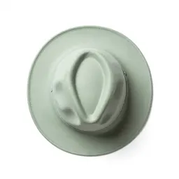 Pith hat