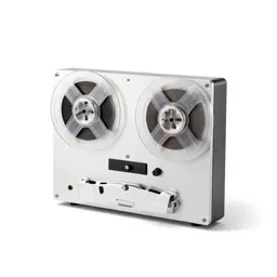 Reel-to-reel tape deck