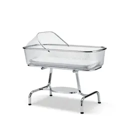 Bassinet on a stand