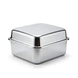 Litter box with a hood