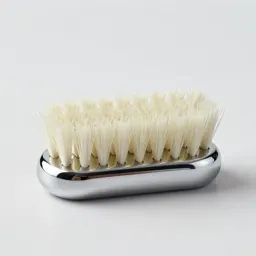 Bristle brush