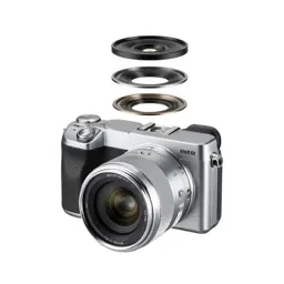 Mirrorless camera with a prime lens