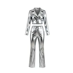 Pants suit